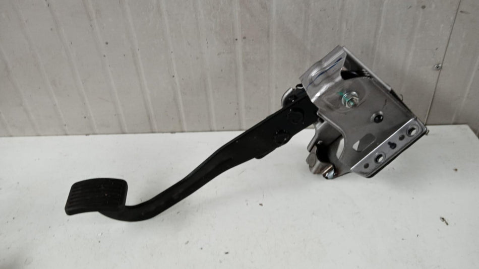 Pedale frizione HYUNDAI i10 Serie (AC3, AI3) (19>)