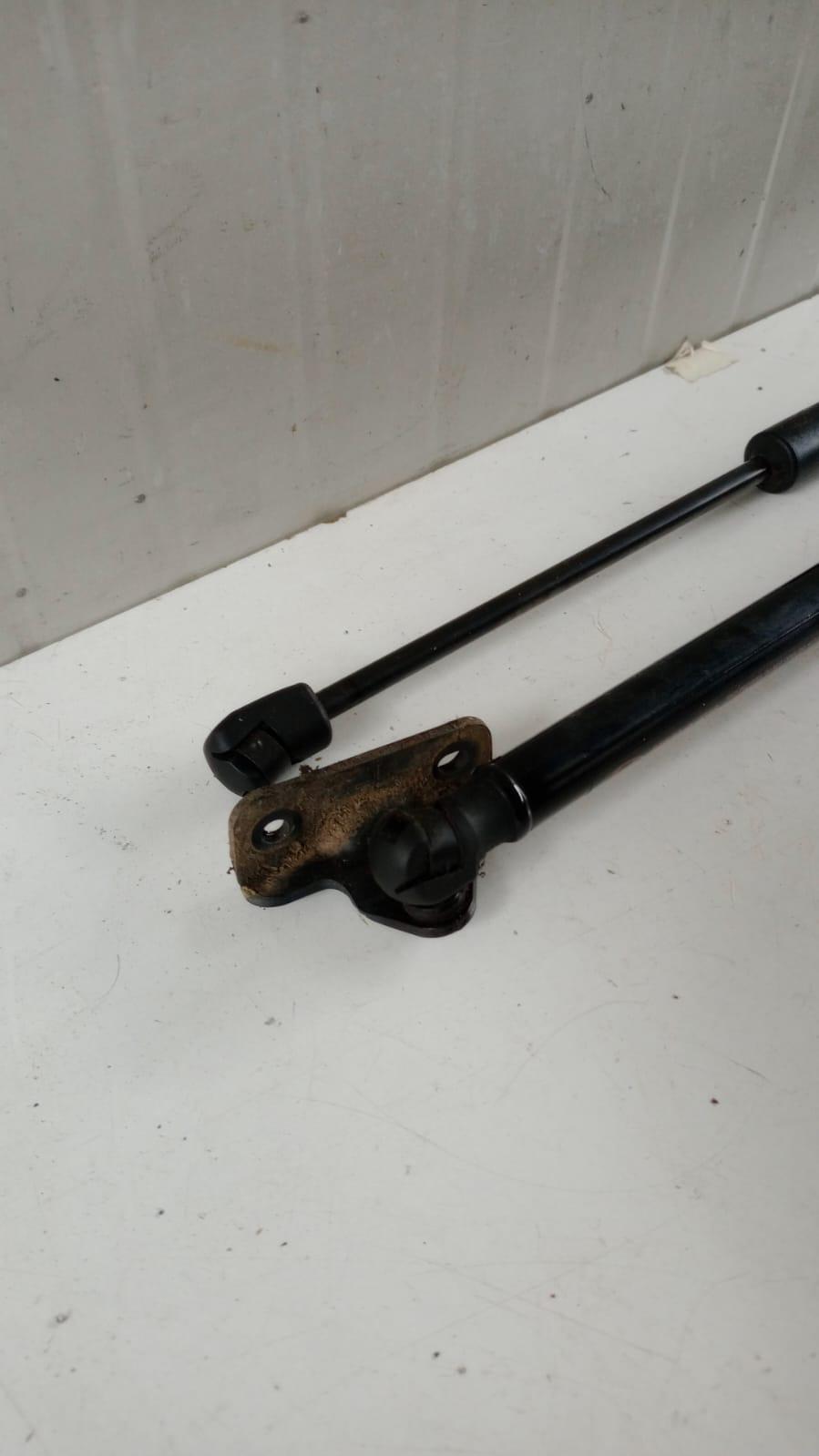 Pistoncini cofano Post. HYUNDAI i10 Serie (AC3, AI3) (19>)