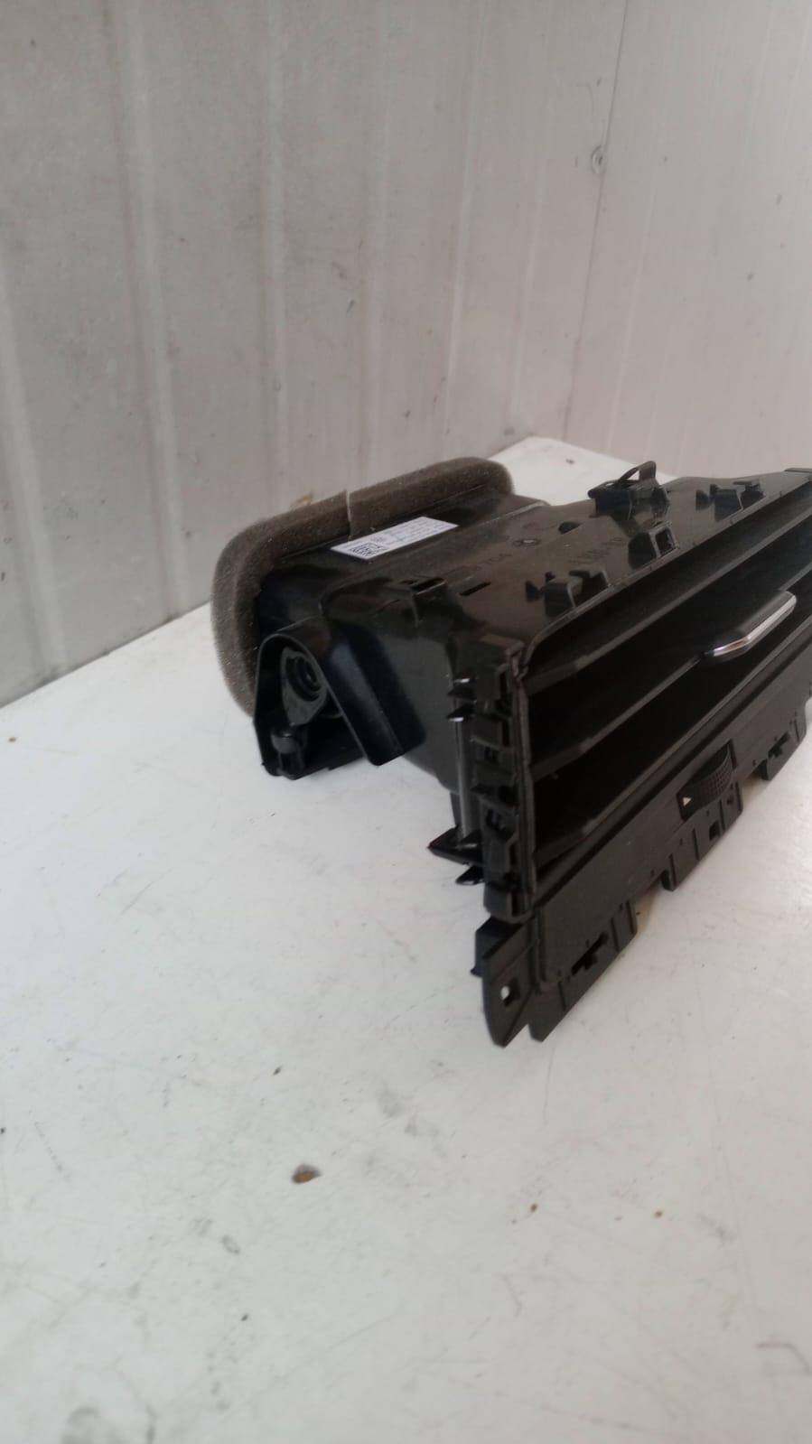 Bocchetta aria cruscotto DX VOLKSWAGEN Polo 6° Serie