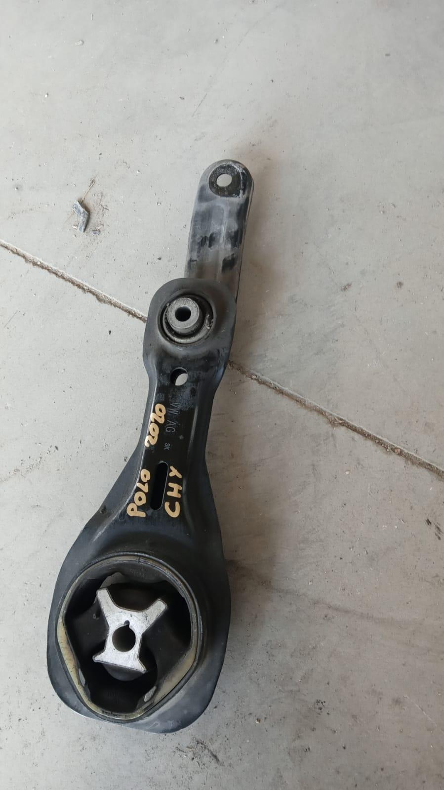Supporto motore VOLKSWAGEN Polo 6° Serie