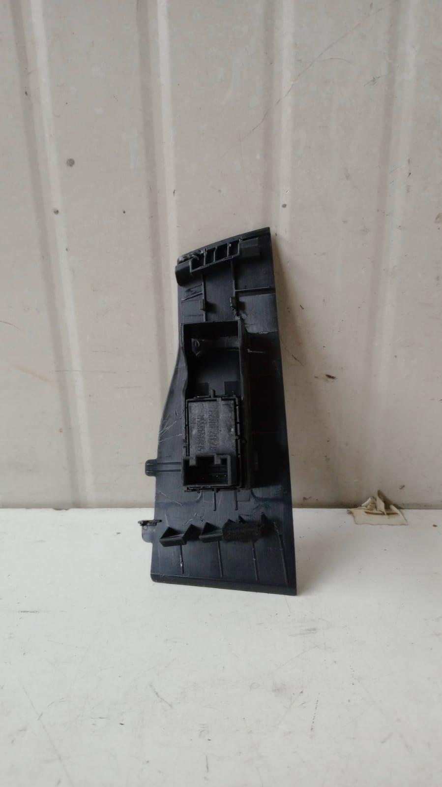 Pulsantiera Posteriore Sinistra VOLKSWAGEN Polo 6° Serie