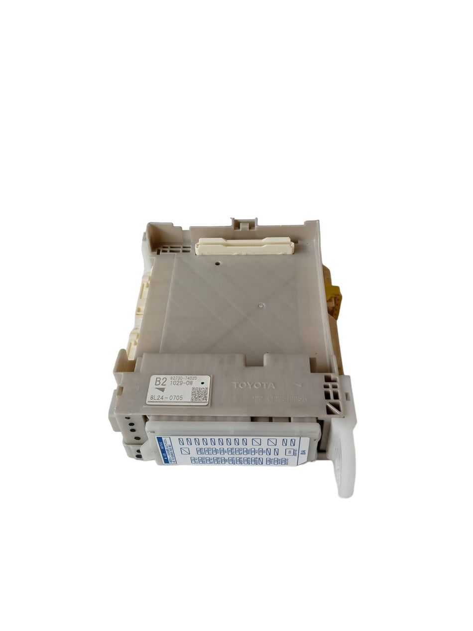Scatola porta fusibili TOYOTA IQ 1° Serie