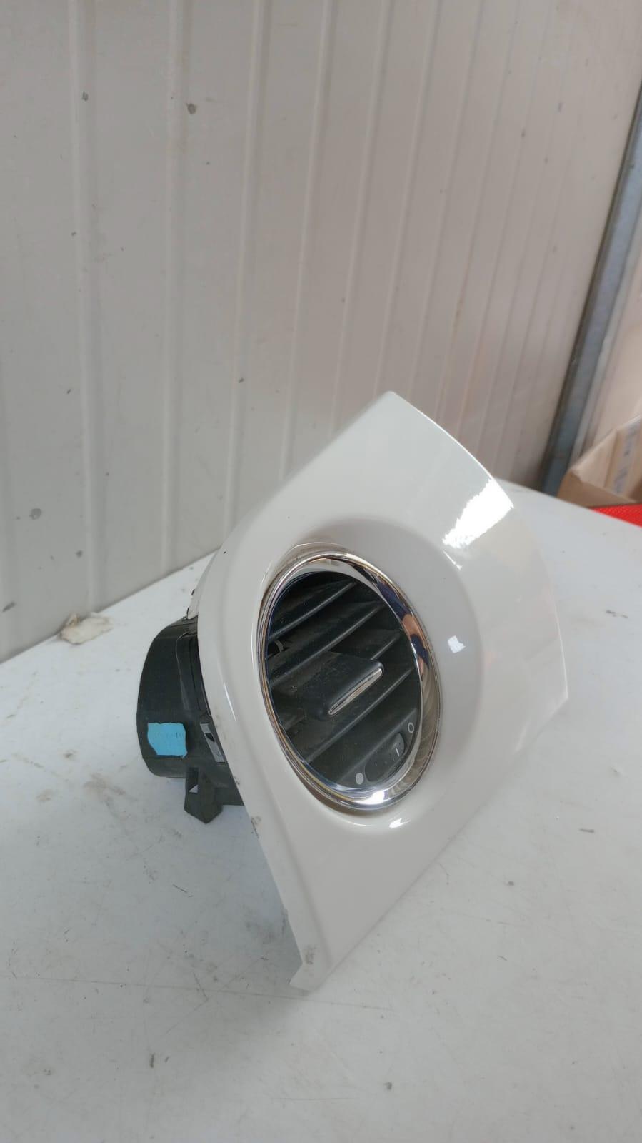 Bocchetta aria cruscotto SX FIAT 500 Serie (07>14)