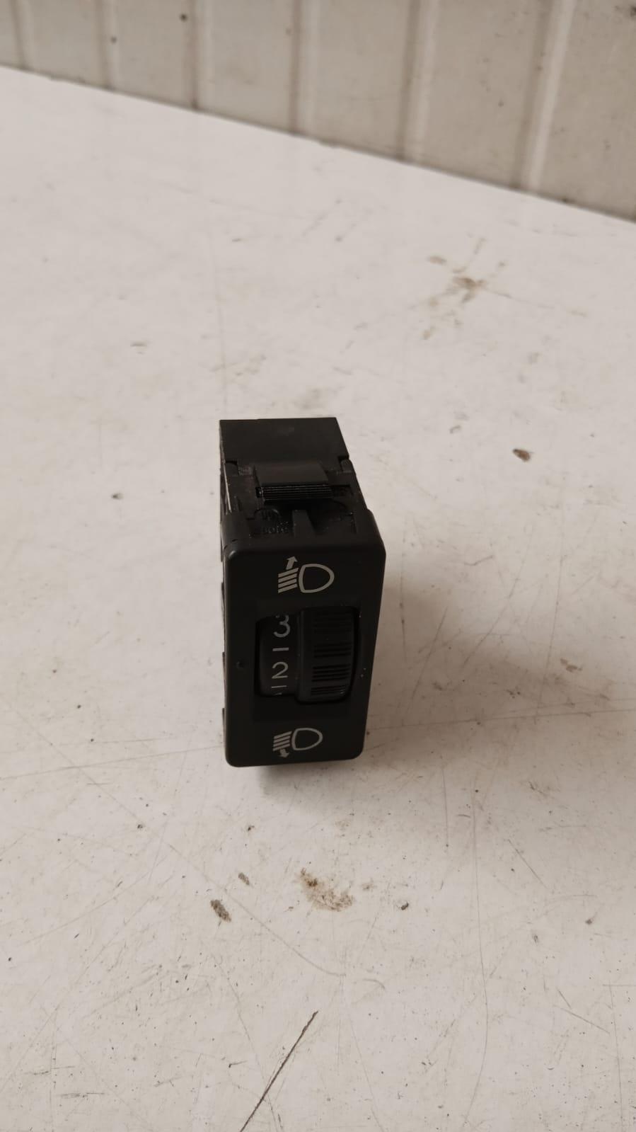 Regolatore Fari CITROEN C3 Serie (09>15)