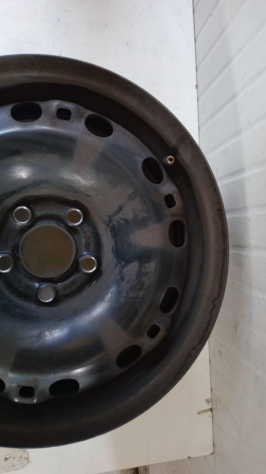 cerchio in ferro VOLKSWAGEN Polo 5° Serie