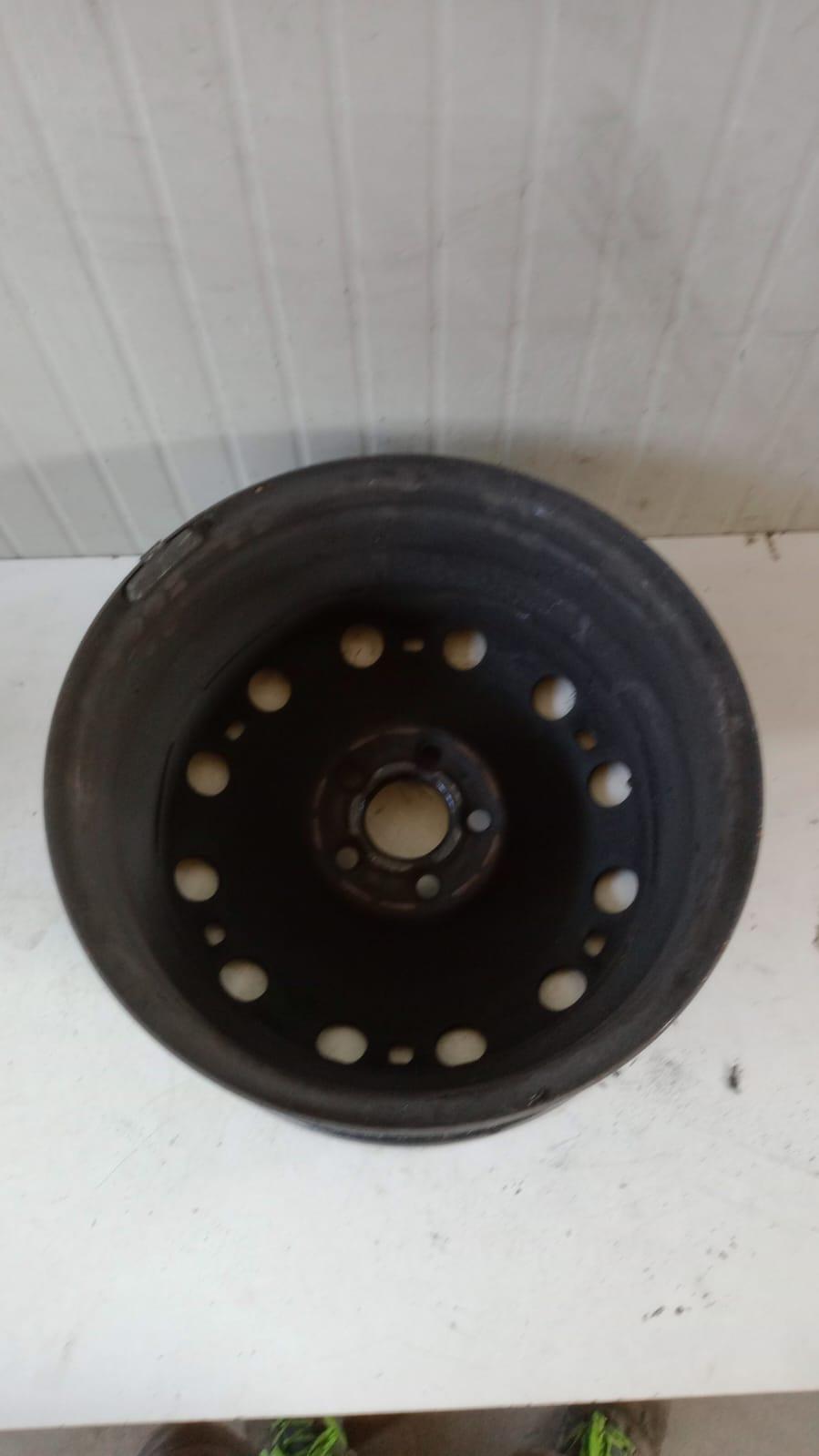 cerchio in ferro VOLKSWAGEN Polo 5° Serie