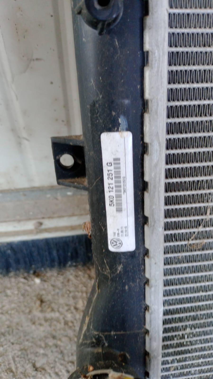 Radiatore acqua VOLKSWAGEN Touran 3° Serie
