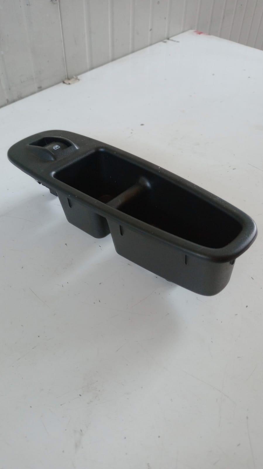 Pulsantiera Anteriore Destra FIAT 500 L Living