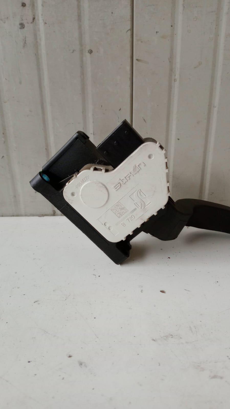 Pedale acceleratore FIAT 500 L Serie (351_352) (12>)