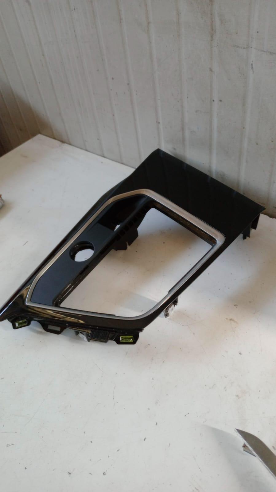 Modanatura Centrale Cruscotto PEUGEOT 3008 Serie (16>23)