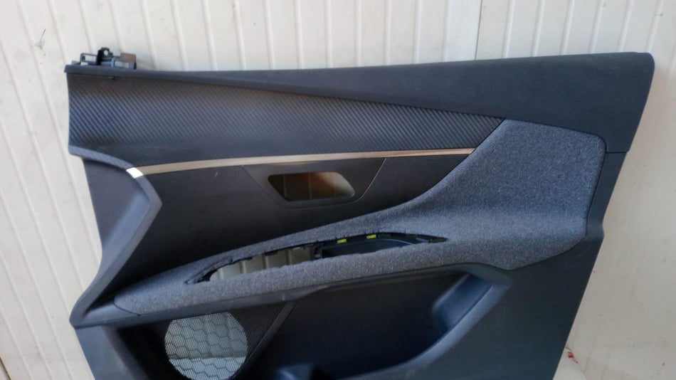 Pannello anteriore destro PEUGEOT 3008 Serie (16>23)