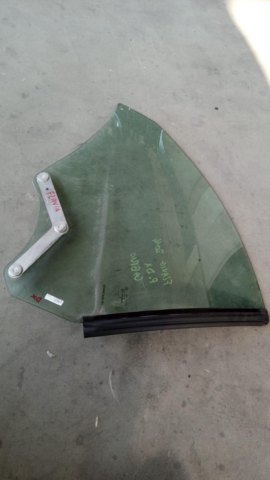 Vetro scendente Posteriore Sinistro LANCIA Flavia 2° Serie
