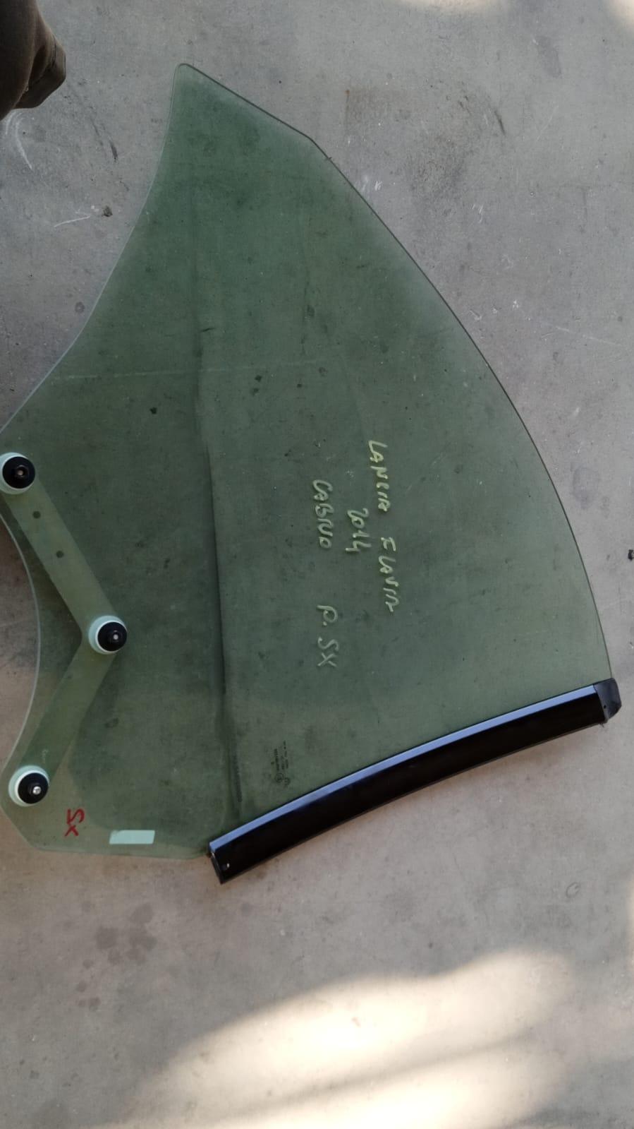 Vetro scendente posteriore destro LANCIA Flavia 2° Serie