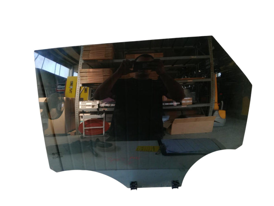 Vetro scendente Posteriore Sinistro PEUGEOT 3008 Serie (16>23)