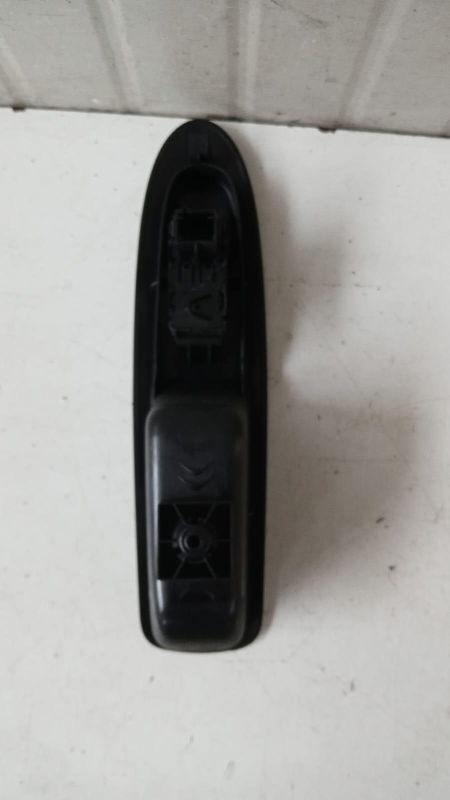 Pulsantiera Posteriore Destra CITROEN C4 2° Serie