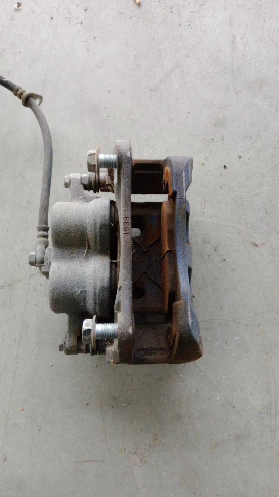 Pinza Freno anteriore Destra LEXUS RX Serie (L2) (15>)