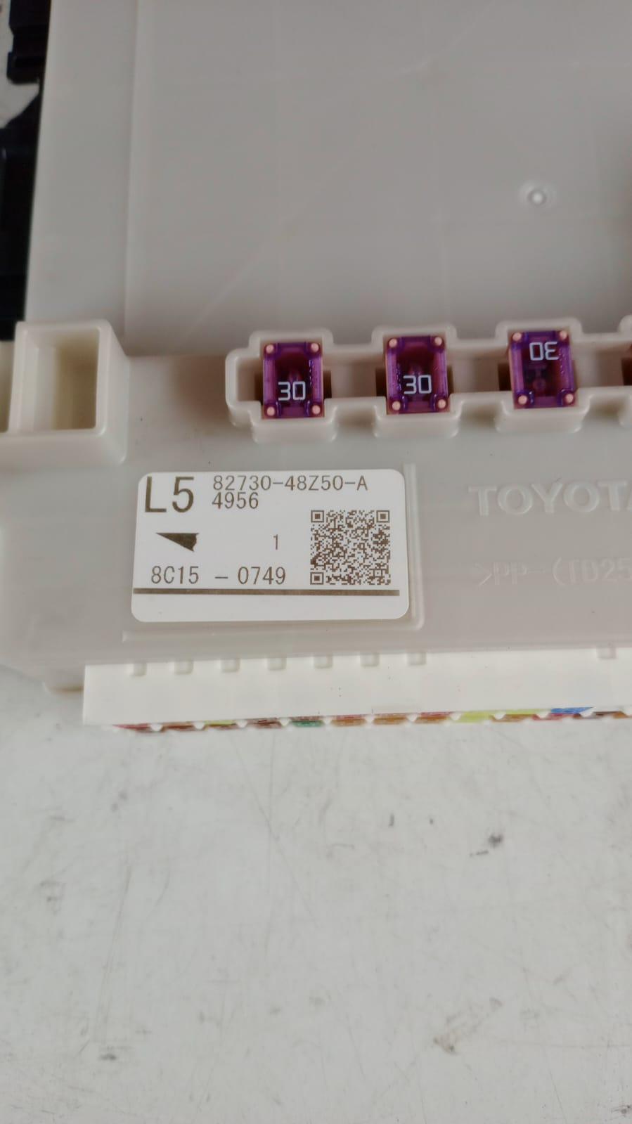 Scatola porta fusibili LEXUS RX Serie (L2) (15>)