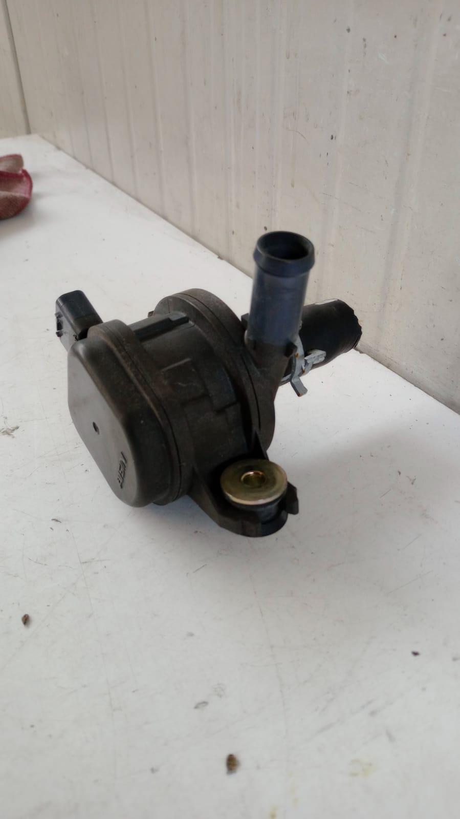 Pompa acqua ausiliaria LEXUS RX Serie (L2) (15>)