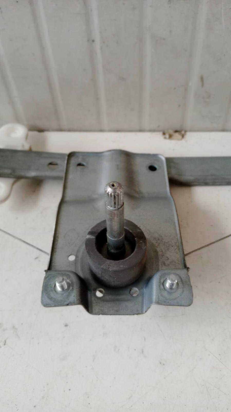 Meccanismo alzavetro Post. SX RENAULT Clio Serie IV (12>19)
