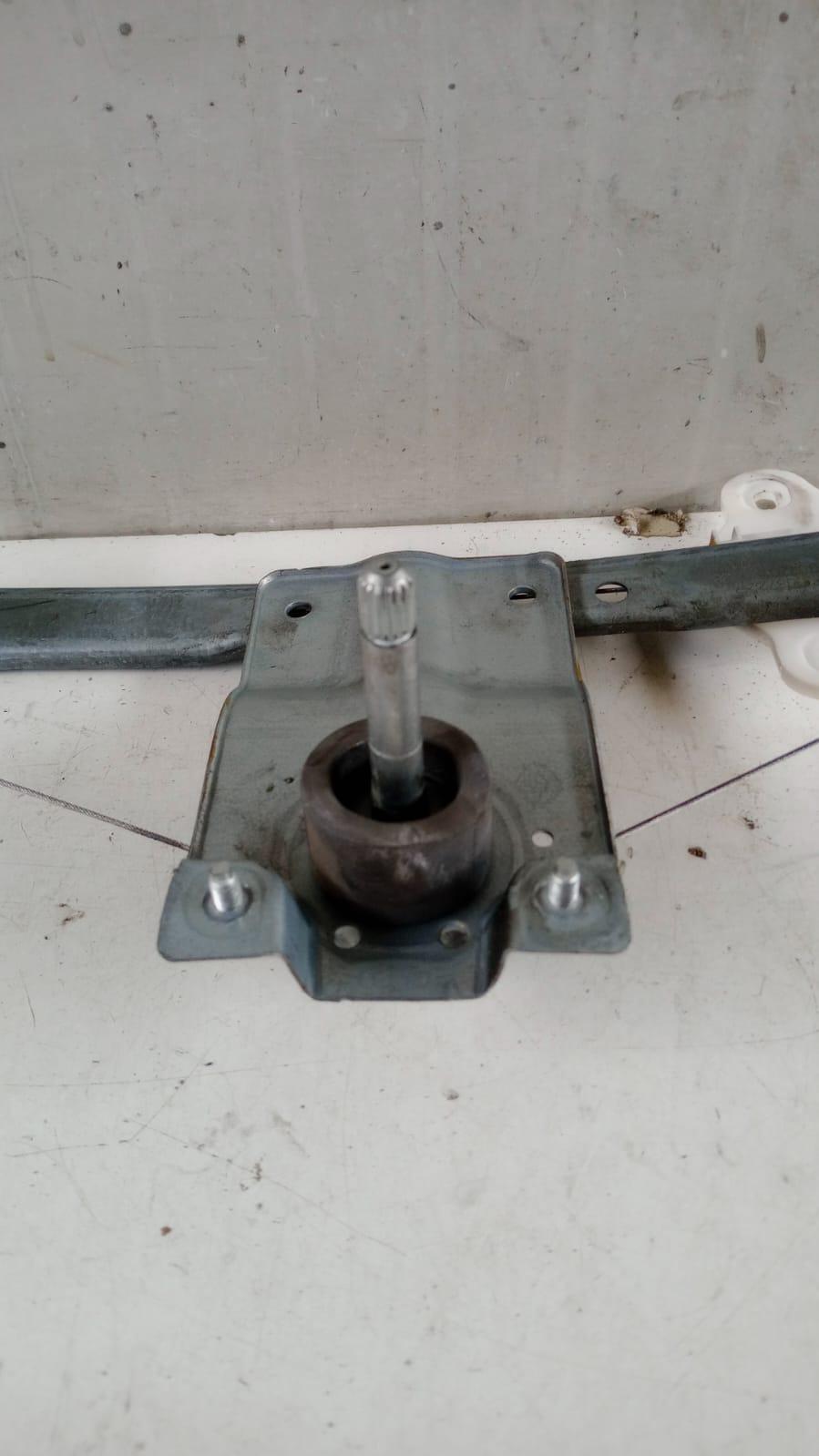 Meccanismo alzavetro Post. DX RENAULT Clio Serie IV (12>19)