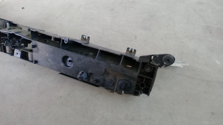 Traversa batticofano RENAULT Clio IV Sporter (13>18)