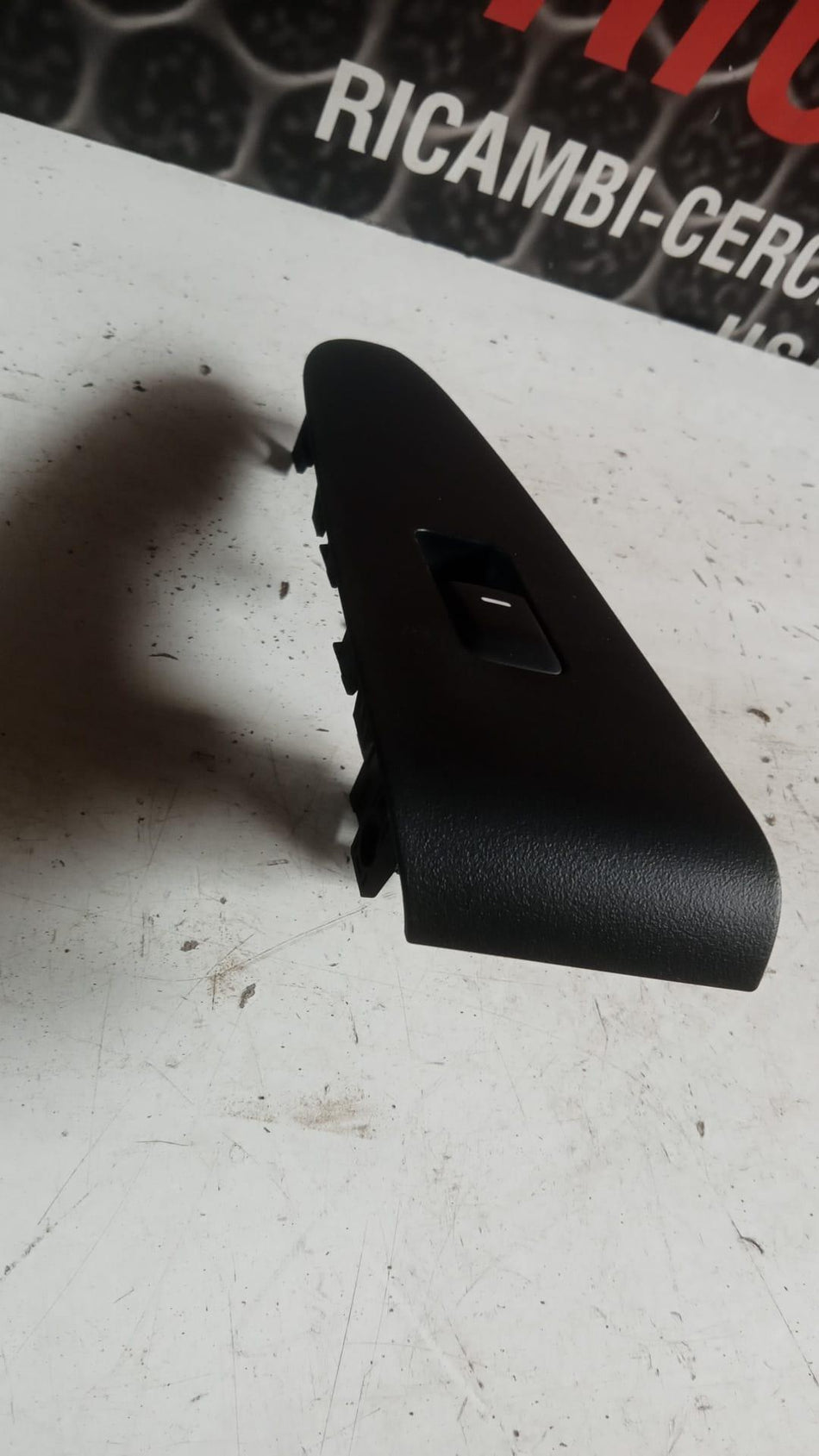 Pulsantiera Posteriore Sinistra KIA Sportage Serie (10>16)