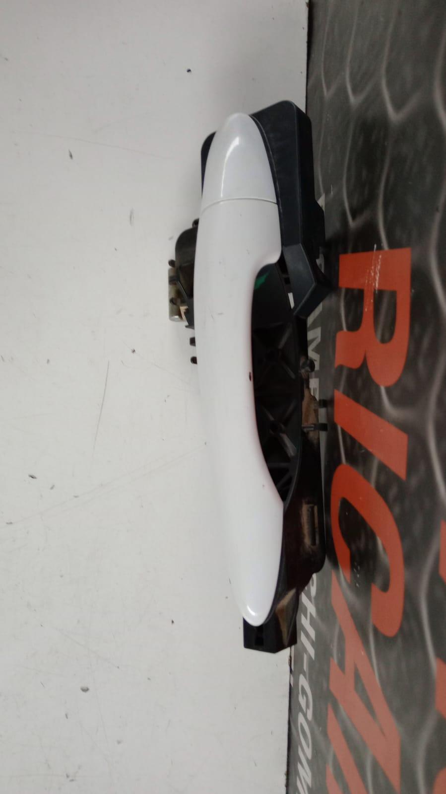 Maniglia esterna Anteriore Destra KIA Sportage Serie (10>16)
