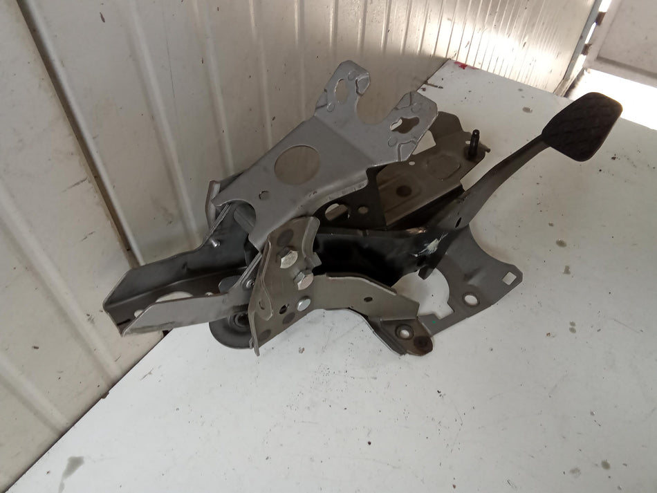 Pedale Freno FORD Puma Serie (19>)