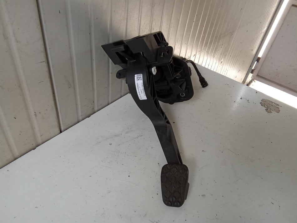 Pedale frizione FORD Puma Serie (19>)