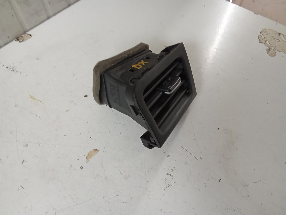 Bocchetta aria cruscotto DX KIA Picanto 3° Serie