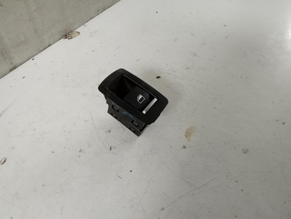 Pulsantiera Posteriore Destra BMW Serie 4 Gran Coupè (F36)