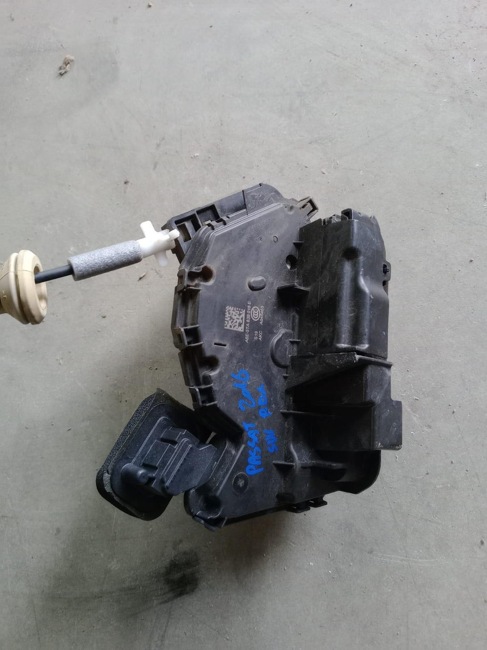 Serratura Posteriore destra VOLKSWAGEN Passat Variant B8 (3G5, CB5) (14>)