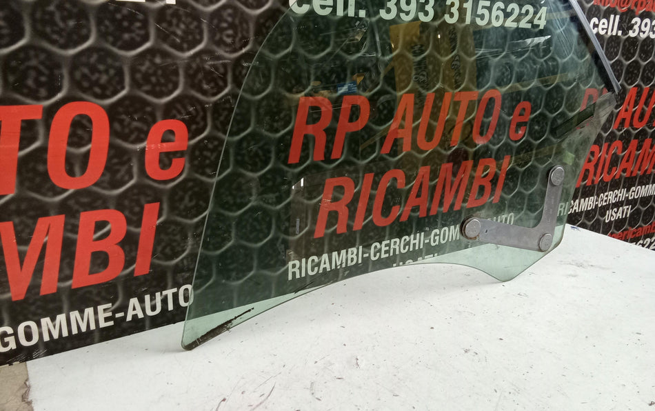 Vetro scendente posteriore destro AUDI A3 Cabriolet Serie (8P7) (08>13)