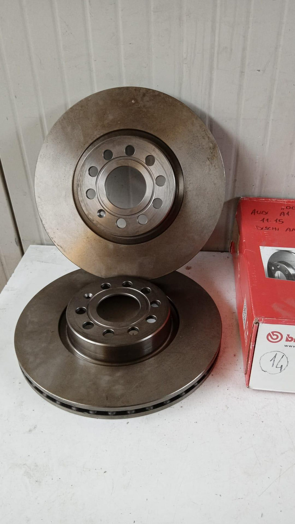 Coppia Dischi Freno Anteriori AUDI A1 Serie (8X1) (10>14)