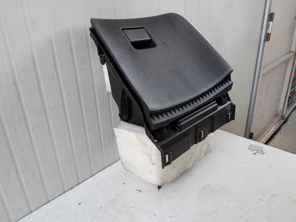 Cassetto porta oggetti NISSAN Juke Serie F15