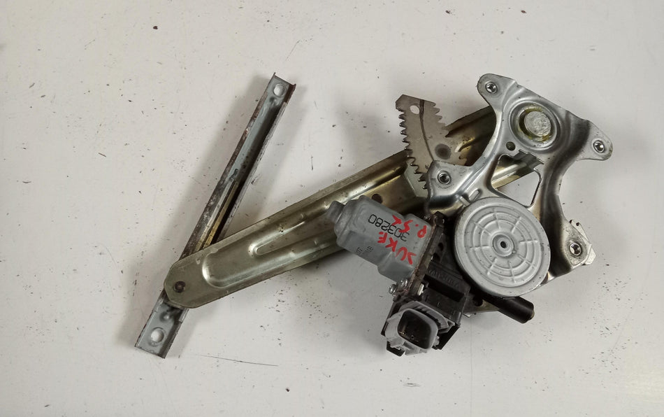 Motorino Alzavetro anteriore destra NISSAN Juke Serie F15