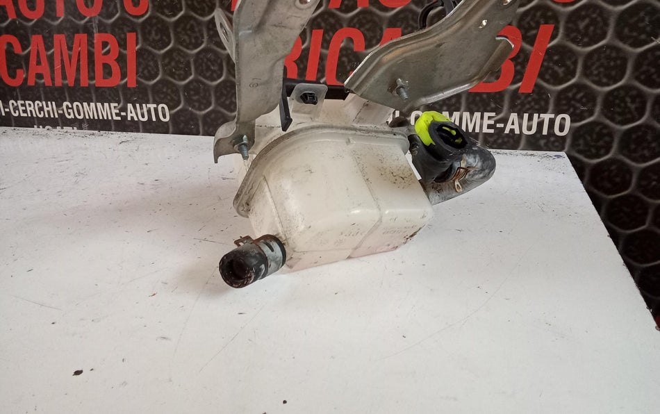 VASCHETTA LIQUIDO RAFFREDDAMENTO INVERTER TOYOTA Rav4 Serie (18>)