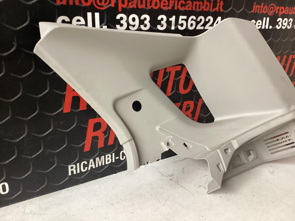 Rivestimento montante posteriore DX FORD EcoSport Serie (12>)