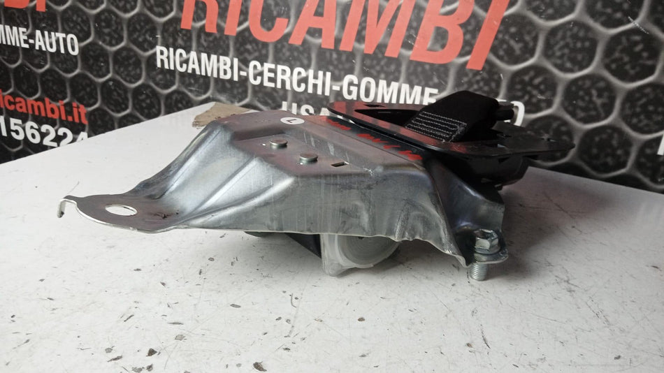 Cintura di sicurezza posteriore centrale TOYOTA Rav4 Serie (18>)