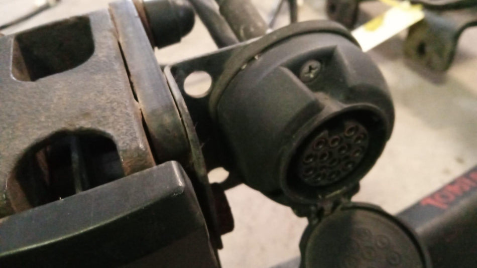 COPERCHIO GANCIO TRAINO TOYOTA Rav4 Serie (18>)