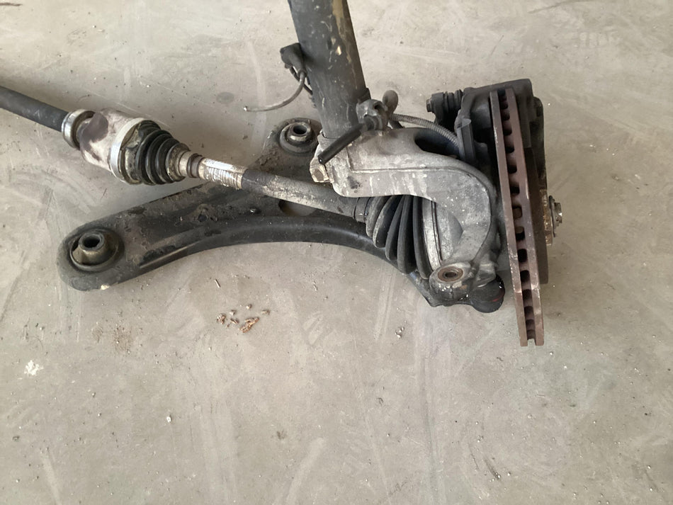 Montante sospensione ANT DX PEUGEOT 2008 1° Serie