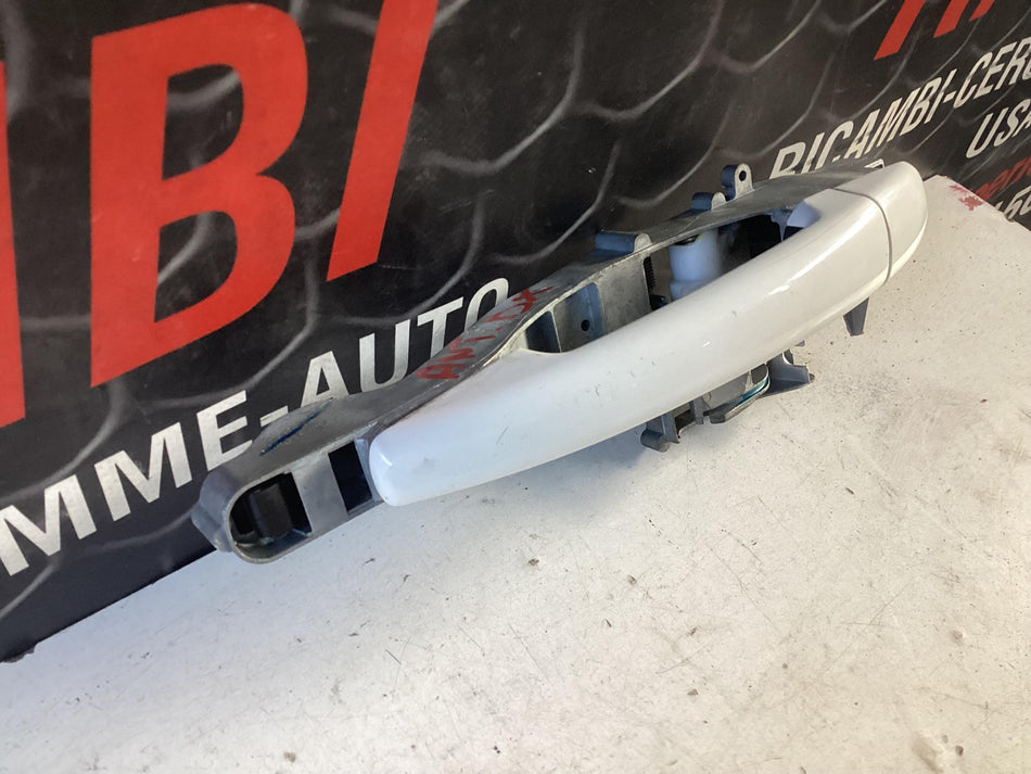 Maniglia esterna Anteriore Destra PEUGEOT 2008 1° Serie