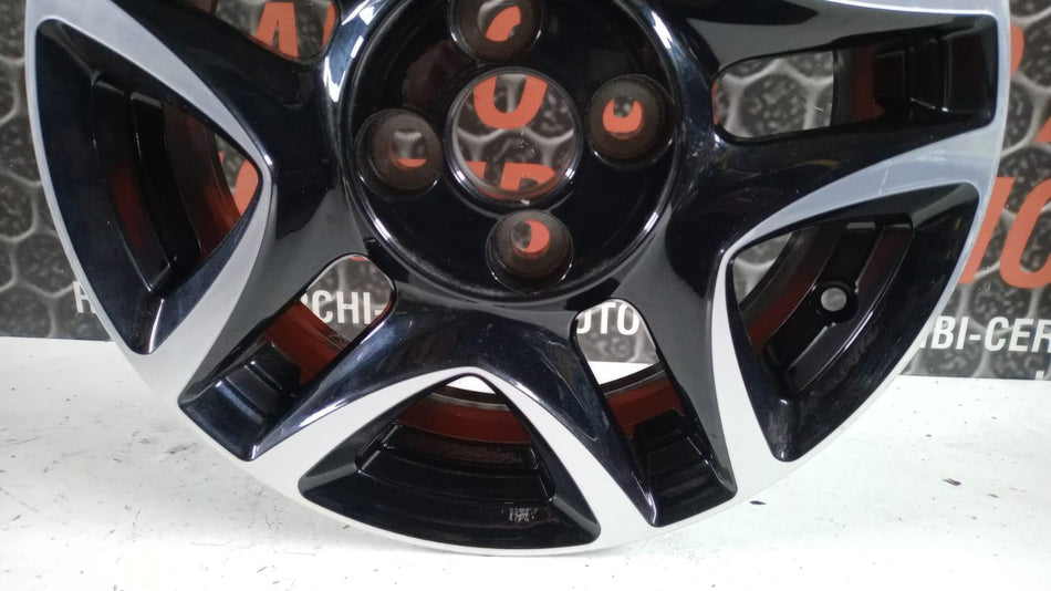 Cerchio in lega TOYOTA Yaris Serie (17>20)
