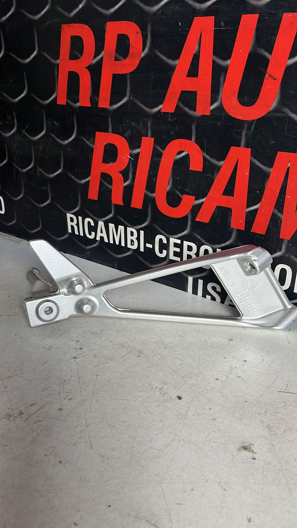 Pedana posteriore Aprilia Tuono 660cc Factory (22>24)