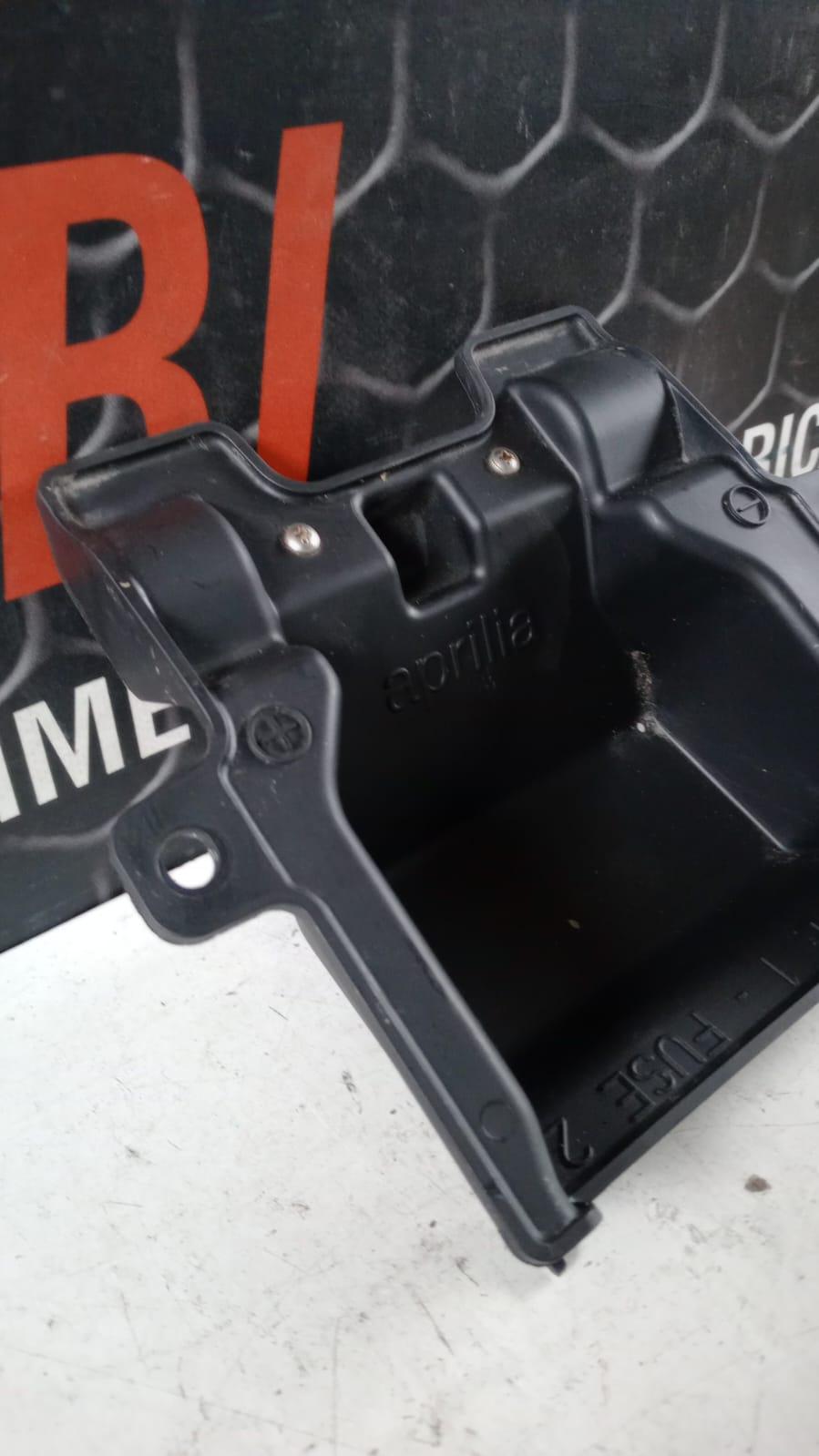 Alloggio Batteria Aprilia Tuono 660cc Factory (22>24)