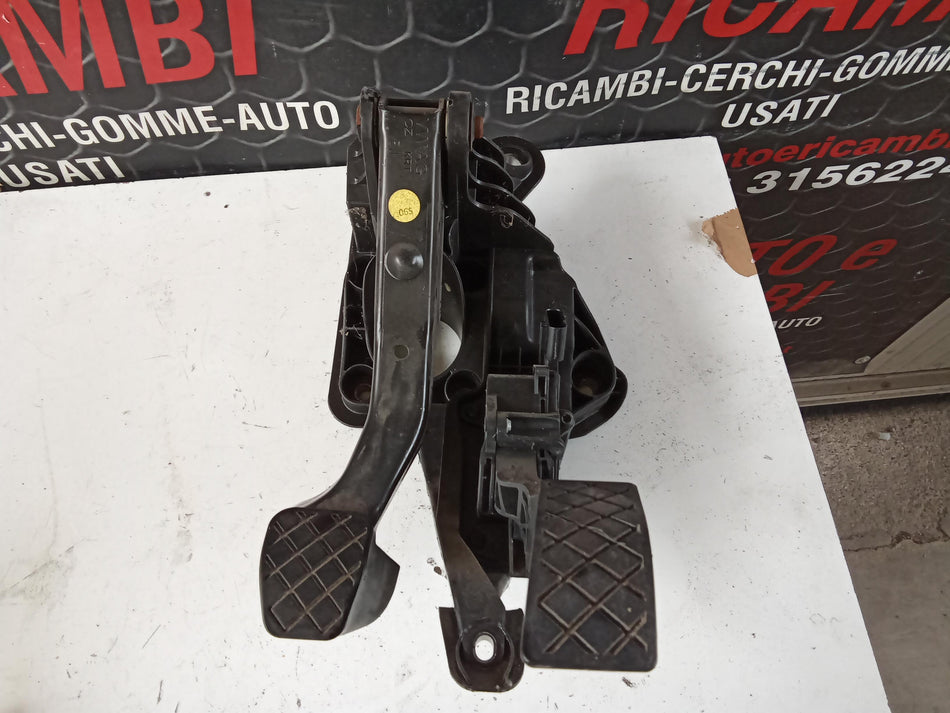 Pedale Freno VOLKSWAGEN Polo 5° Serie