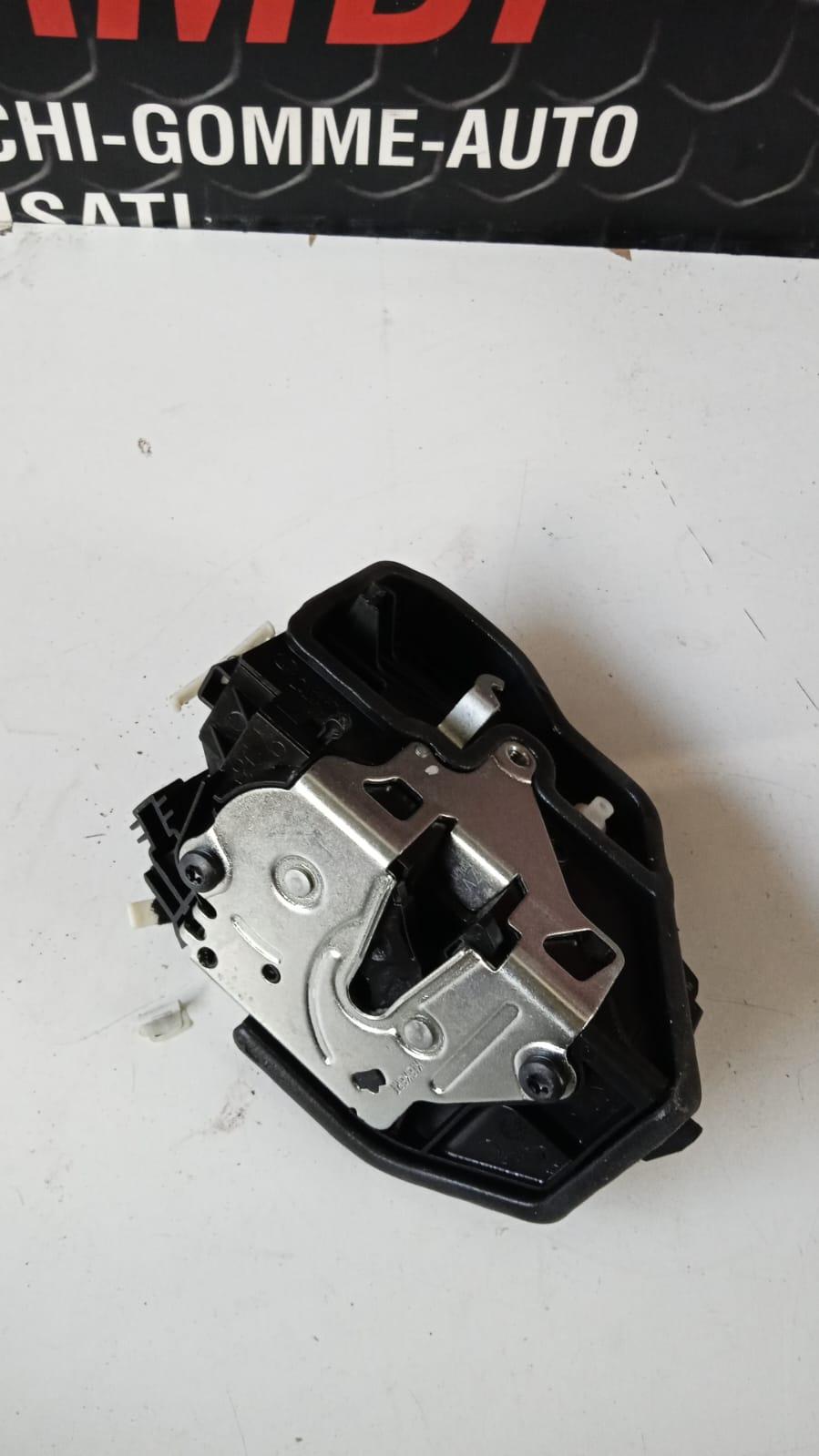 Serratura Posteriore destra BMW Serie 3 F31 Touring