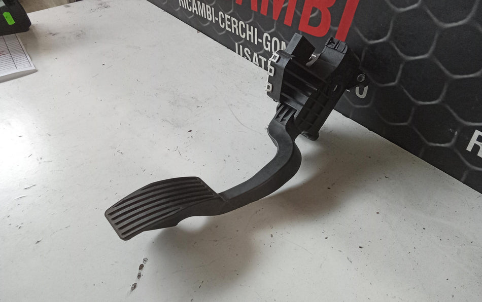 Pedale acceleratore FIAT 500 L Serie (351_352) (12>)