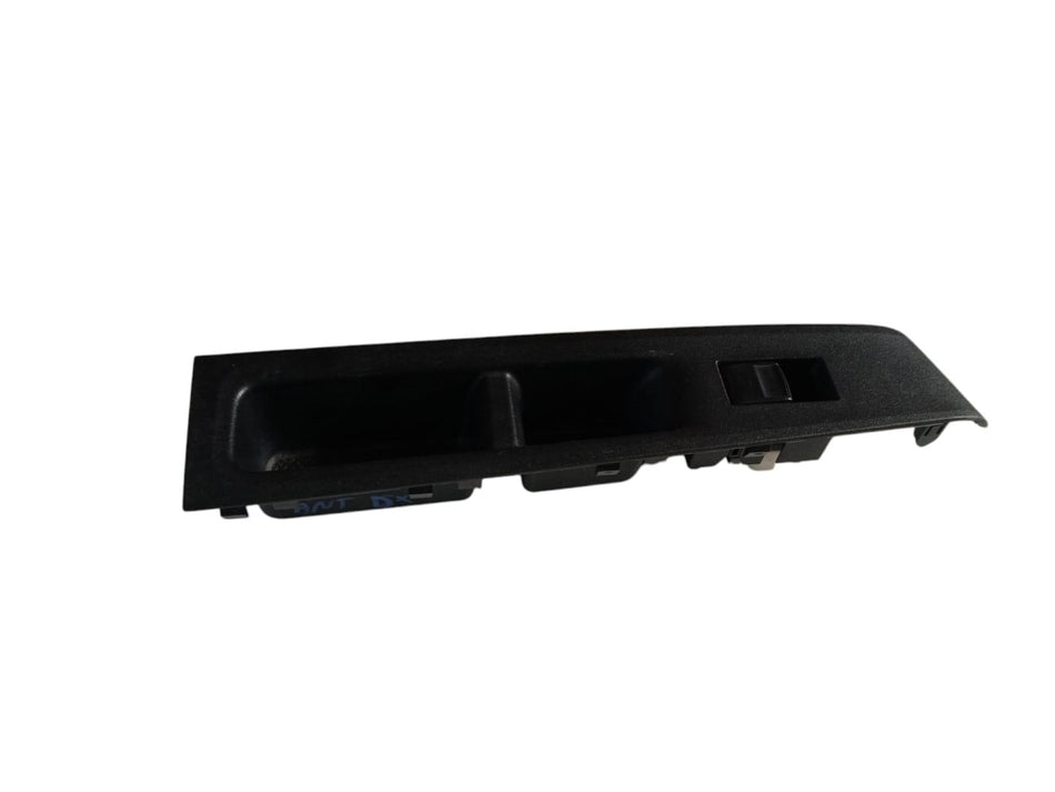 Pulsante alzavetro anteriore dx TOYOTA Yaris Serie (14>16)
