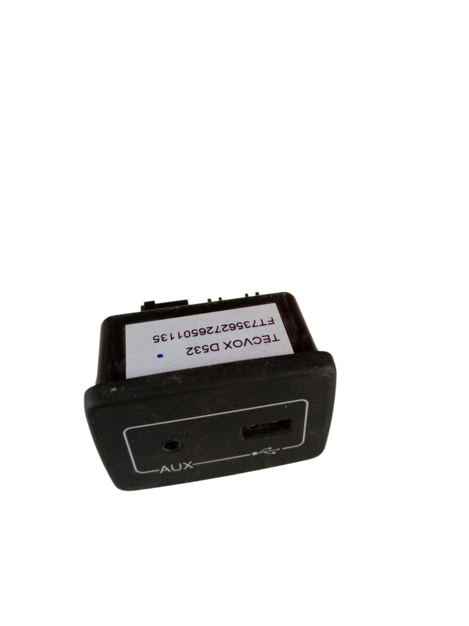 Presa AUX/USB FIAT 500 L Serie (351_352) (12>)